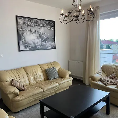 Golden Shore Retreat Apartament