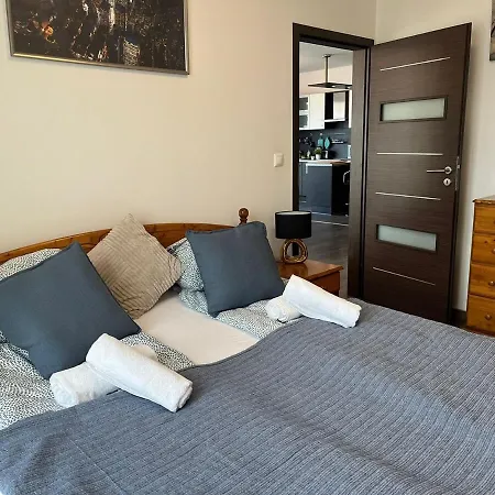 Golden Shore Retreat Apartament